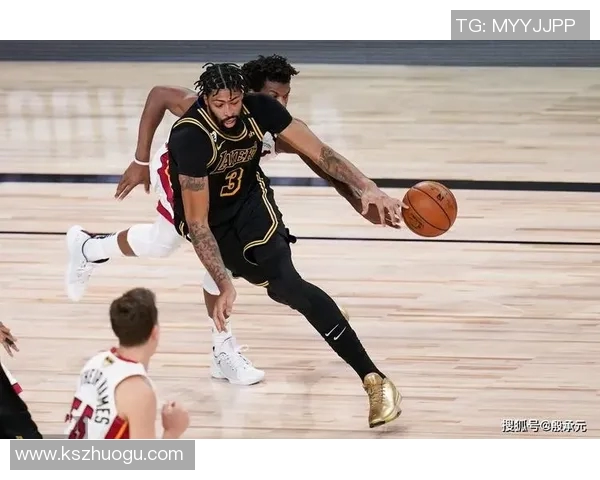 内特罗宾逊与詹姆斯的巅峰对决谁能笑到最后的篮球传奇之战 内特罗宾逊与詹姆斯的巅峰对决谁能笑到最后的篮球传奇之战