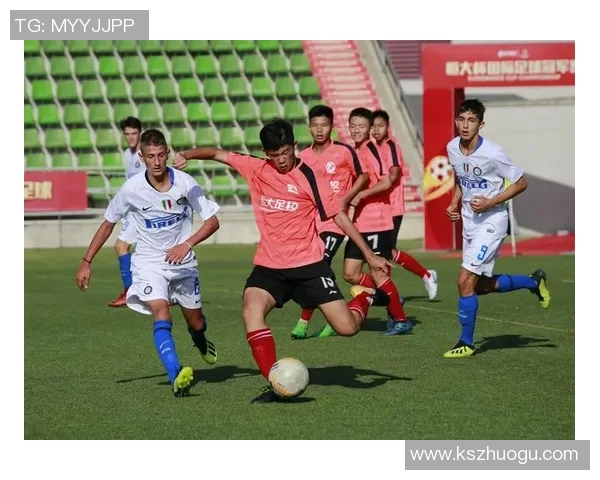 恒大与建业激战正酣全场直播精彩瞬间尽在掌握中 恒大与建业激战正酣全场直播精彩瞬间尽在掌握中